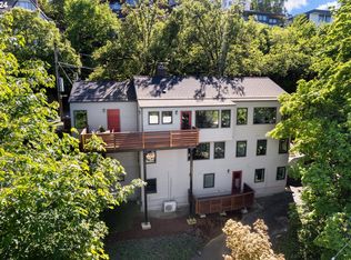 2747 NW Cornell Rd, Portland, OR 97210