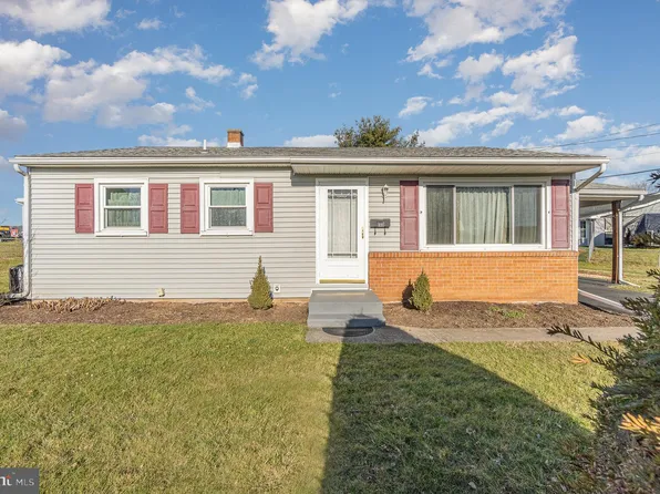 100 Nissley Dr, Middletown, PA 17057