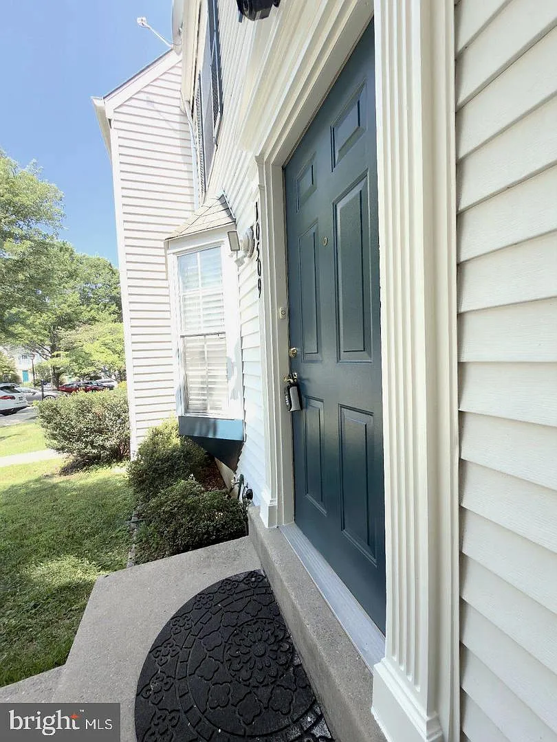 2 bed, 3.5 bath, 1740 sqft, $2,500 — Photo 3