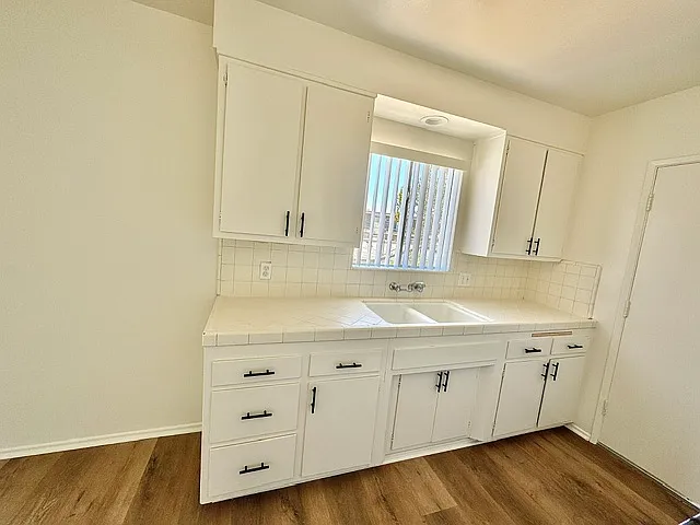 238 W Elm Ave #C — Photo 8