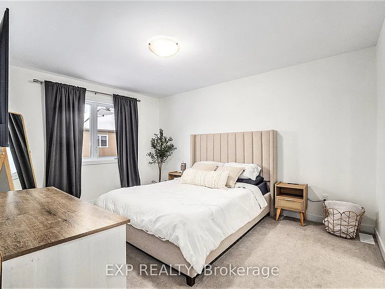 12 Livya St — Photo 14