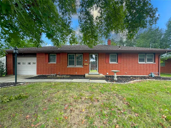 802 S Rapp Ave, Columbia, IL 62236