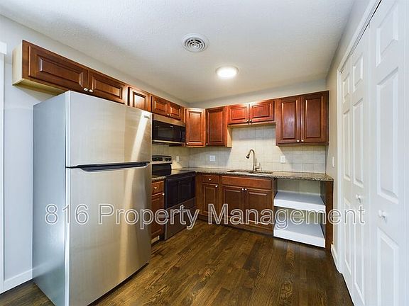 3rd image of 11222 Donnelly Ave