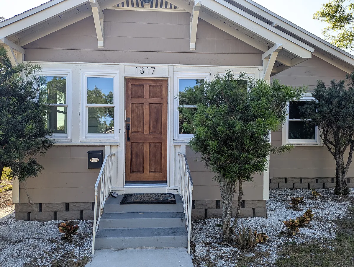 Front Entry - 1317 15th St S