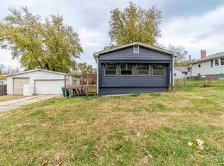 109 W Galena St, Spring Bay, IL 61611