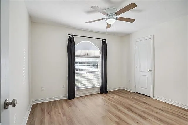 2 Schill Ave — Photo 16