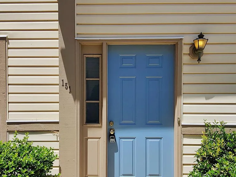 151 Steeplechase Ct — Photo 1