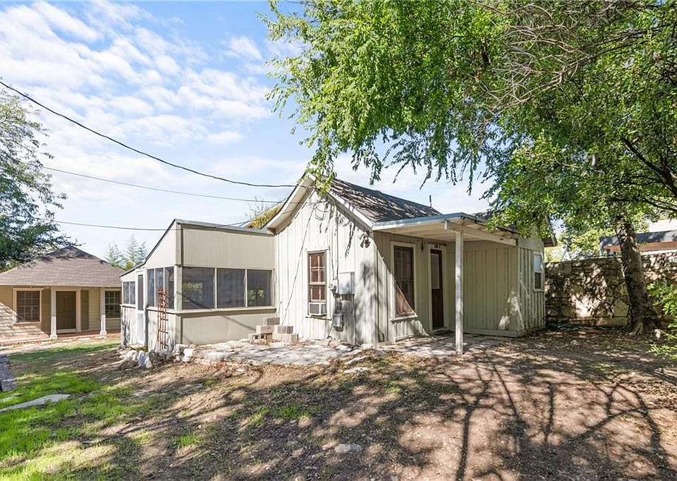 1st image of 2810 1/2 San Pedro St #B