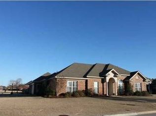 1315 Meadow Glen Rd, Montgomery, AL 36117