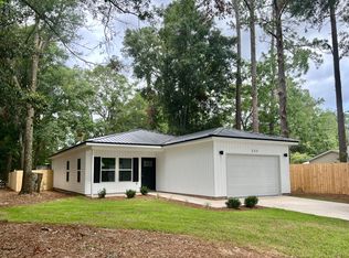 225 Dixie St, Crestview, FL 32536