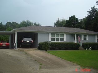 190 E Alma St, Noxapater, MS 39346