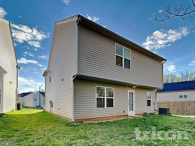 4748 Brewer Dr — Photo 16