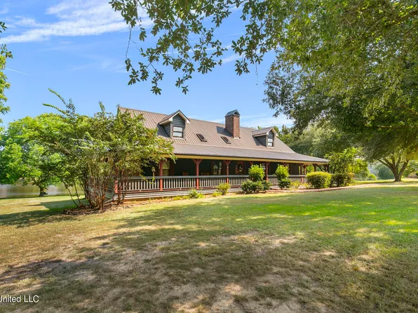 124 Countryside Dr, Brandon, MS 39047