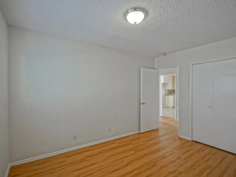 1815 Clark Ln — Photo 26