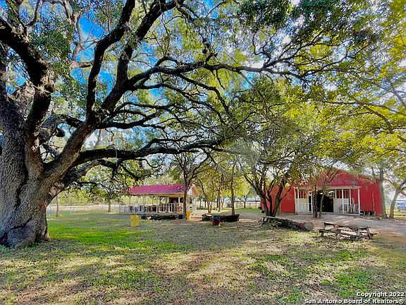 10671 BRIGGS RD, Atascosa, TX 78002 | MLS #1653565 | Zillow