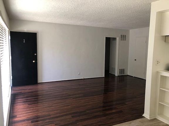 3rd image of 1046 N Spaulding Ave APT 8