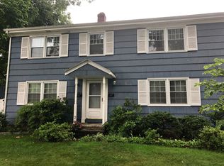 670 S Pine Creek Rd, Fairfield, CT 06824