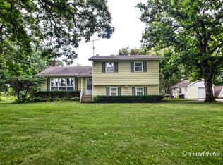 21909 Grossen Rd, Marengo, IL 60152