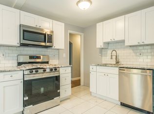 191 River Ln, New Milford, NJ 07646