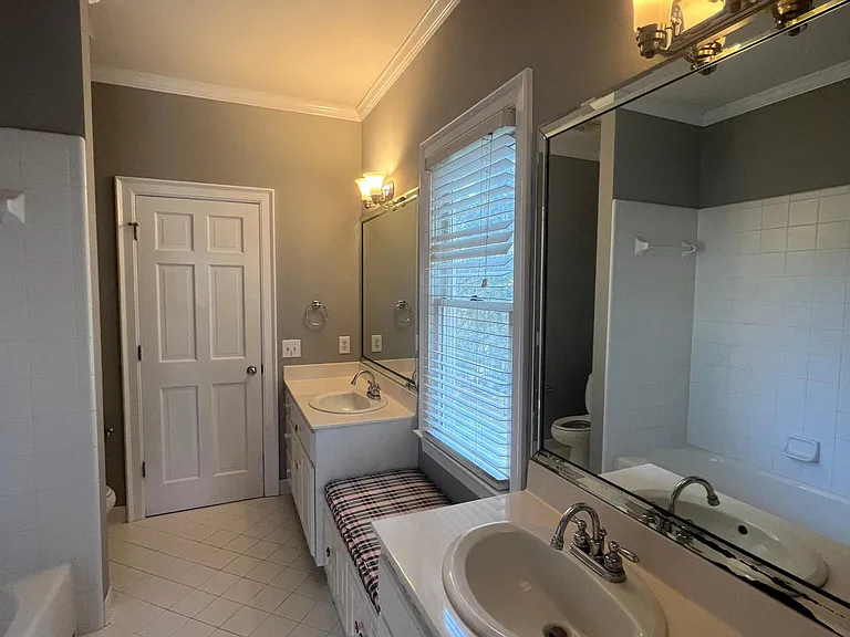 6910 Cedar Cove Ct — Photo 30
