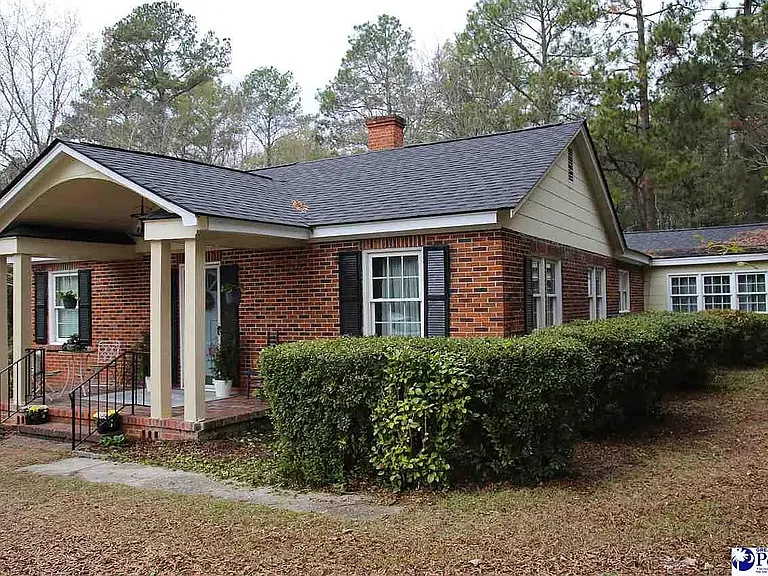 928 W Lydia Hwy — Photo 2
