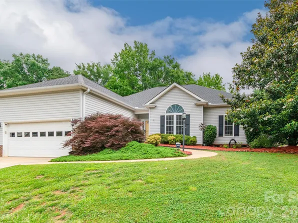 278 Chelveston Dr, Rock Hill, SC 29732