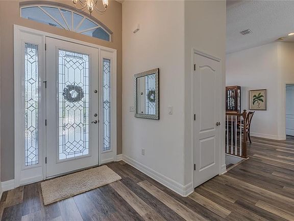 2nd image of 3302 Bluff Blvd