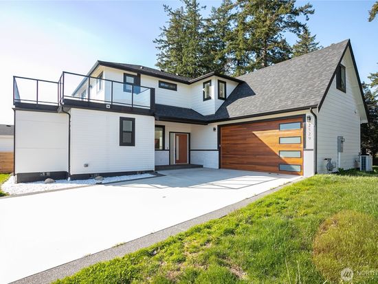 2529 Bora Bora Court, Blaine, WA 98230