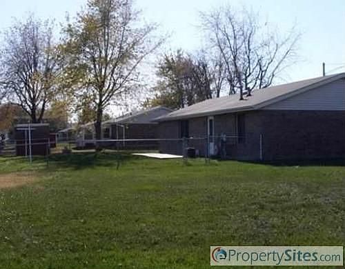 2nd image of 208 Linkensmith Dr
