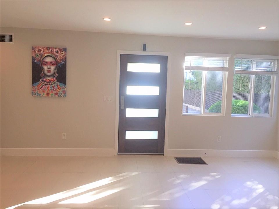 living room/ open kitchen
