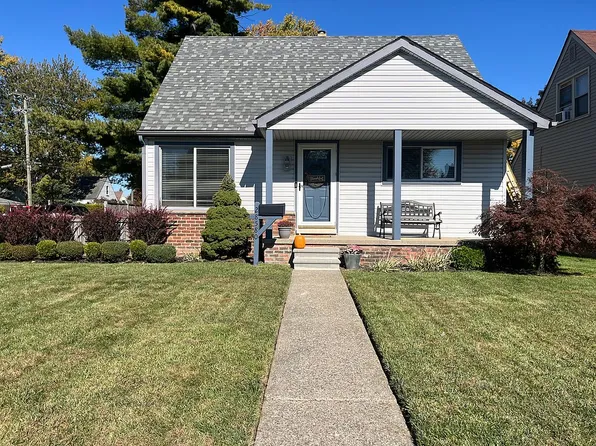 28580 Cambridge St, Garden City, MI 48135