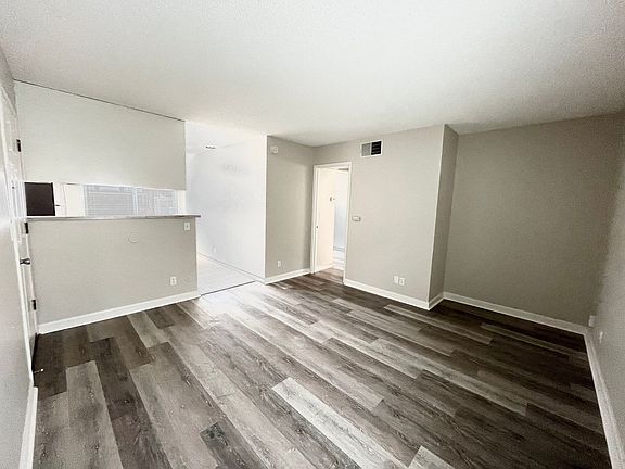 2nd image of 1711 Q St APT 4