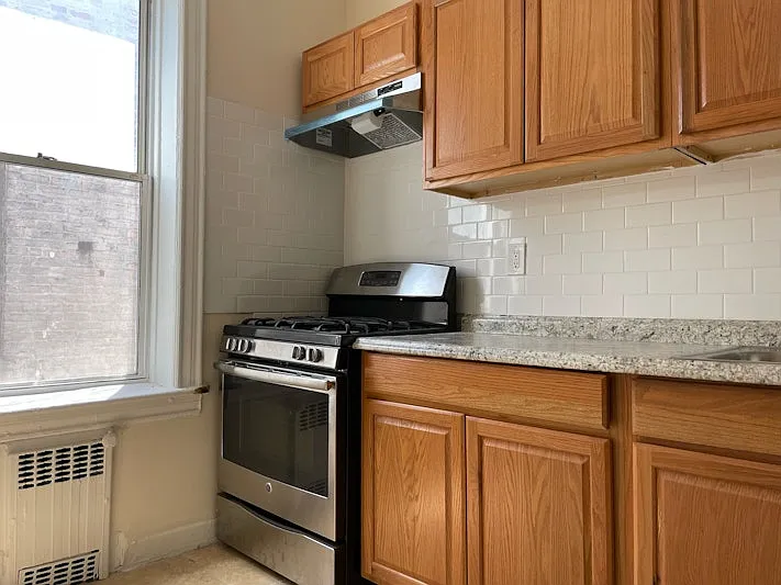 294 E 98th St #2B — Photo 1
