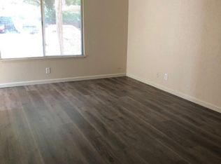 2045 Mount Olive Dr APT 8, Santa Rosa, CA 95404