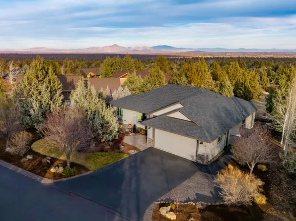 10064 Juniper Glen Cir, Redmond, OR 97756