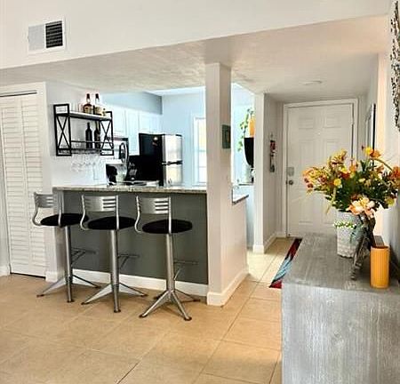 3rd image of 1040 Lake Shore Dr APT 202