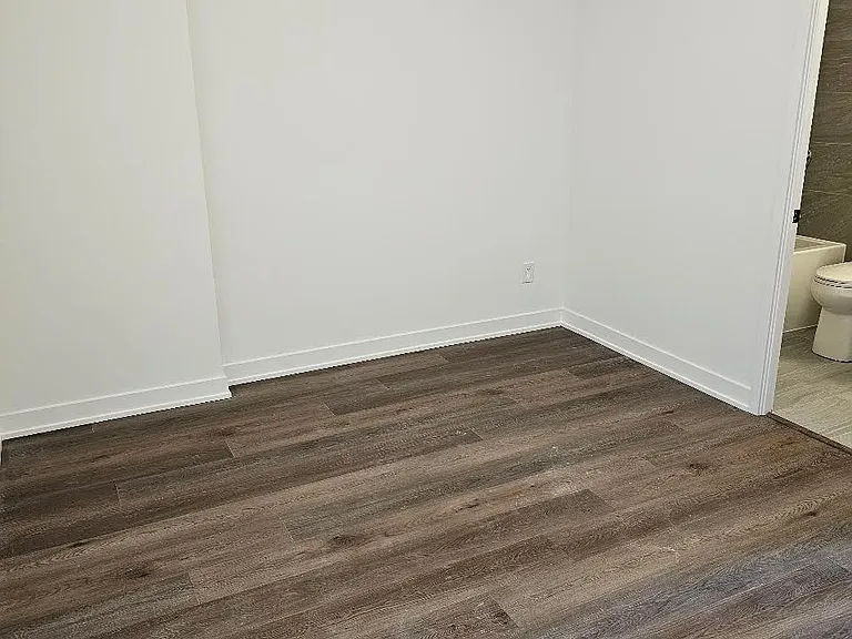 2075 Lakeshore Rd #412 — Photo 20