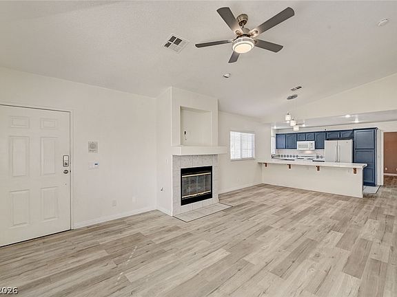 4th image of 3327 Erva St Unit 207