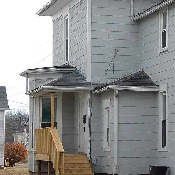 231 S Shaffer St — Photo 1