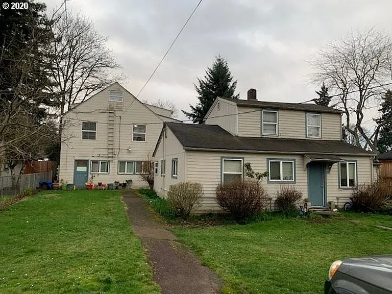 330 Howard Ave — Photo 1