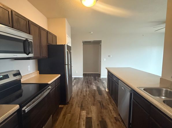 1951 N James St APT 305