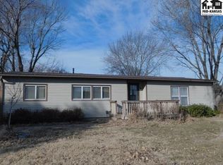 7911 S Yoder Rd, Haven, KS 67543