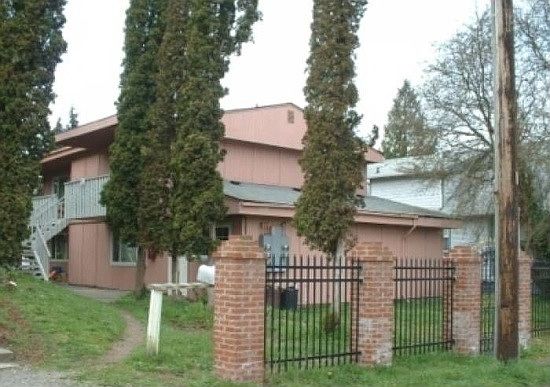 1st image of 3320 S Ainsworth Ave APT 2
