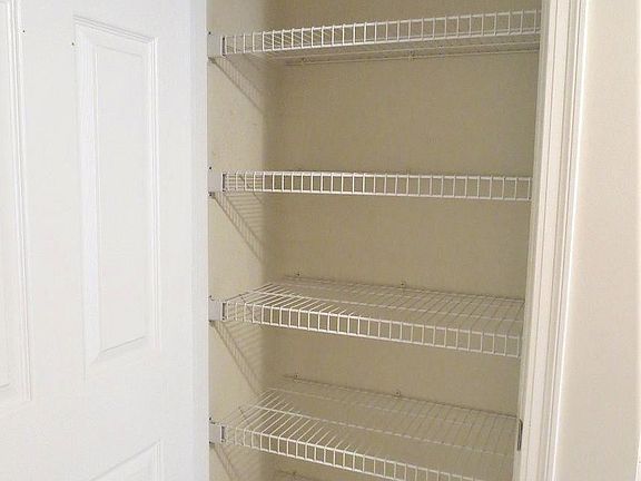5th image of 2111 Clareglen Ct Unit 303