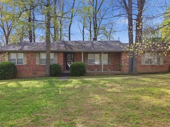 1775 Forest Acres Dr, Madisonville, KY 42431