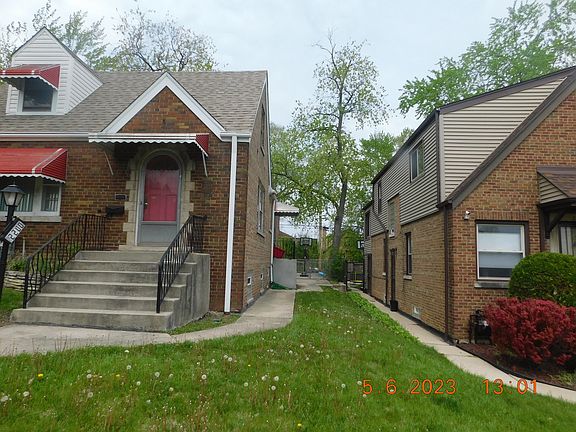 2nd image of 2200 120th Pl