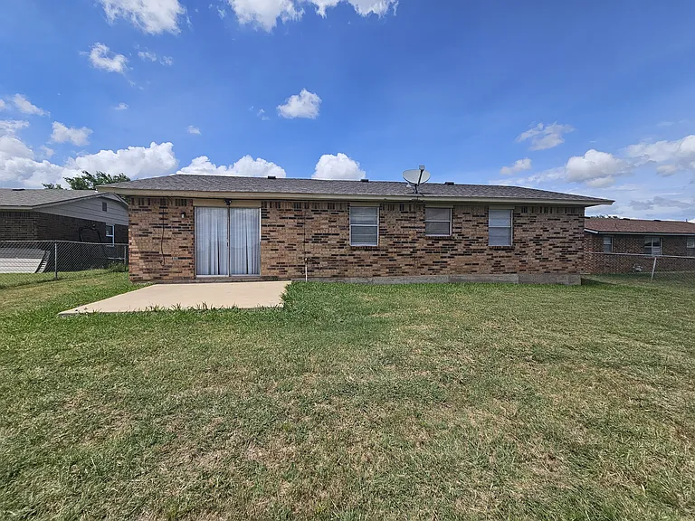 6110 SW Park Pl — Photo 19