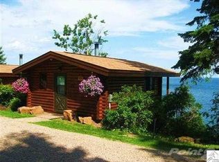 5852 N Shore Dr, Duluth, MN 55804