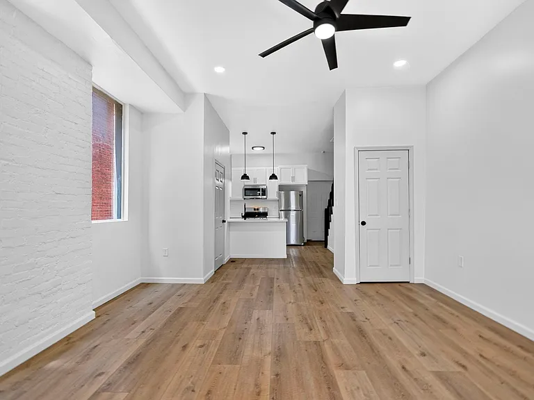 3647 Wisconsin Ave — Photo 14