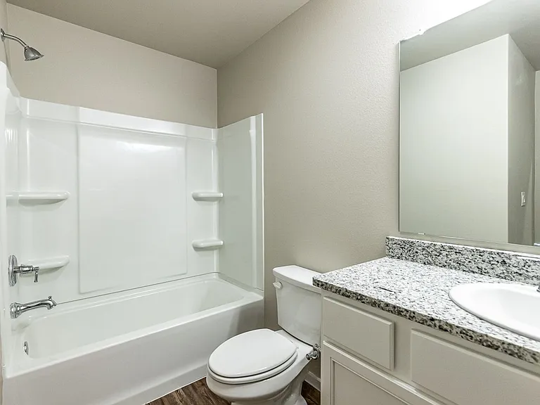 2108 N Avenue K — Photo 12